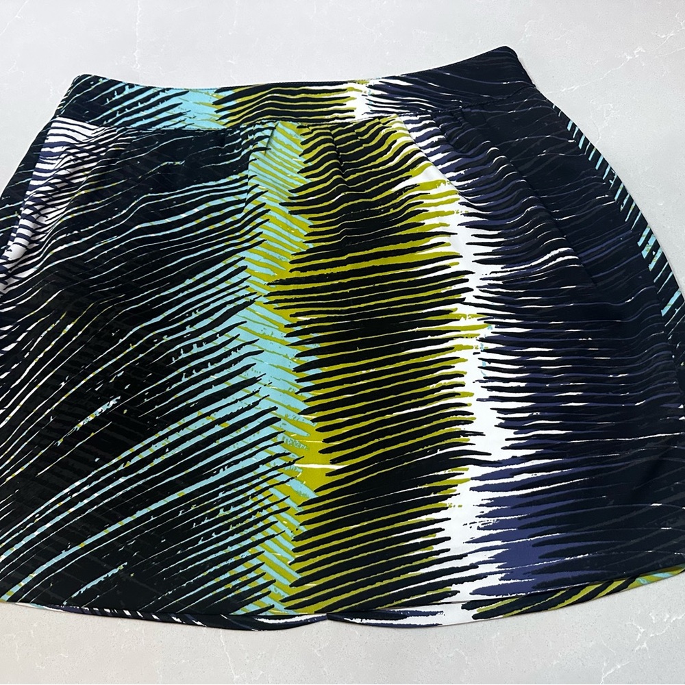 LOFT Black, Yellow, and Blue Jungle Vibes Mini Lightweight Skirt, 12